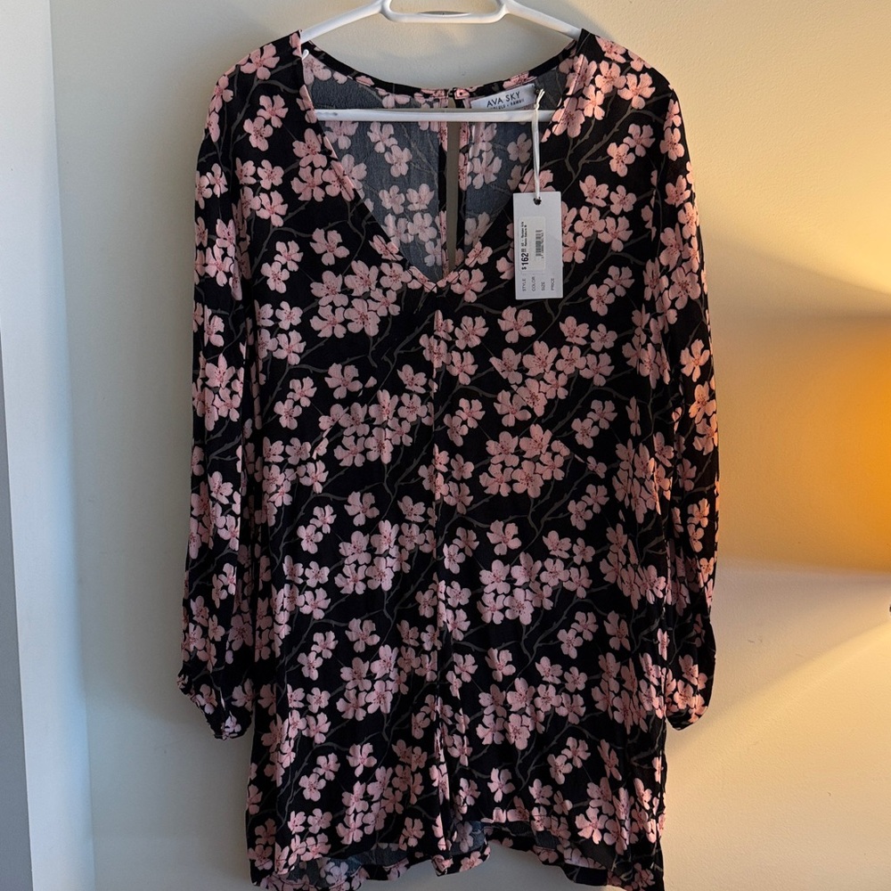 Pink Floral V-Neck Romper Raven Sakura 🌸🍒🌸